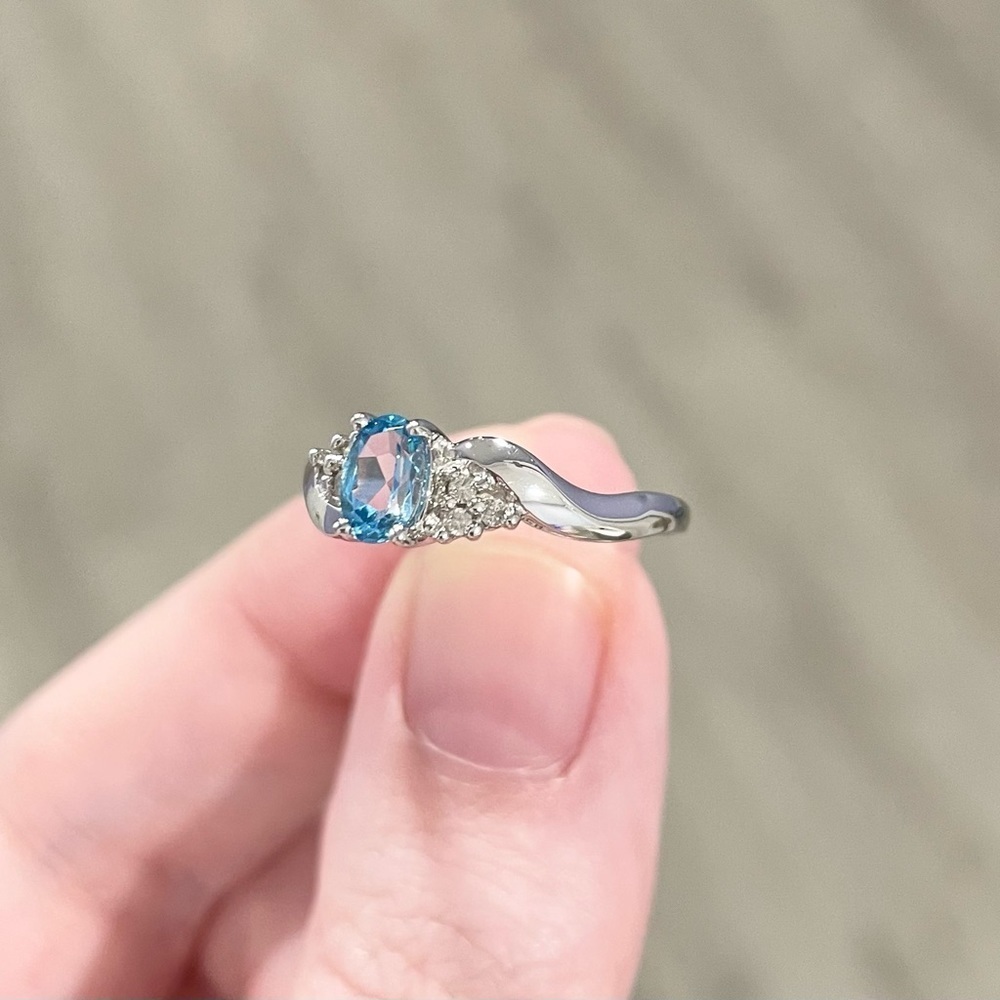 10K Light Swiss Blue Topaz Diamond accent oval solitaire dainty white gold ring‍ - Picture 6 of 10